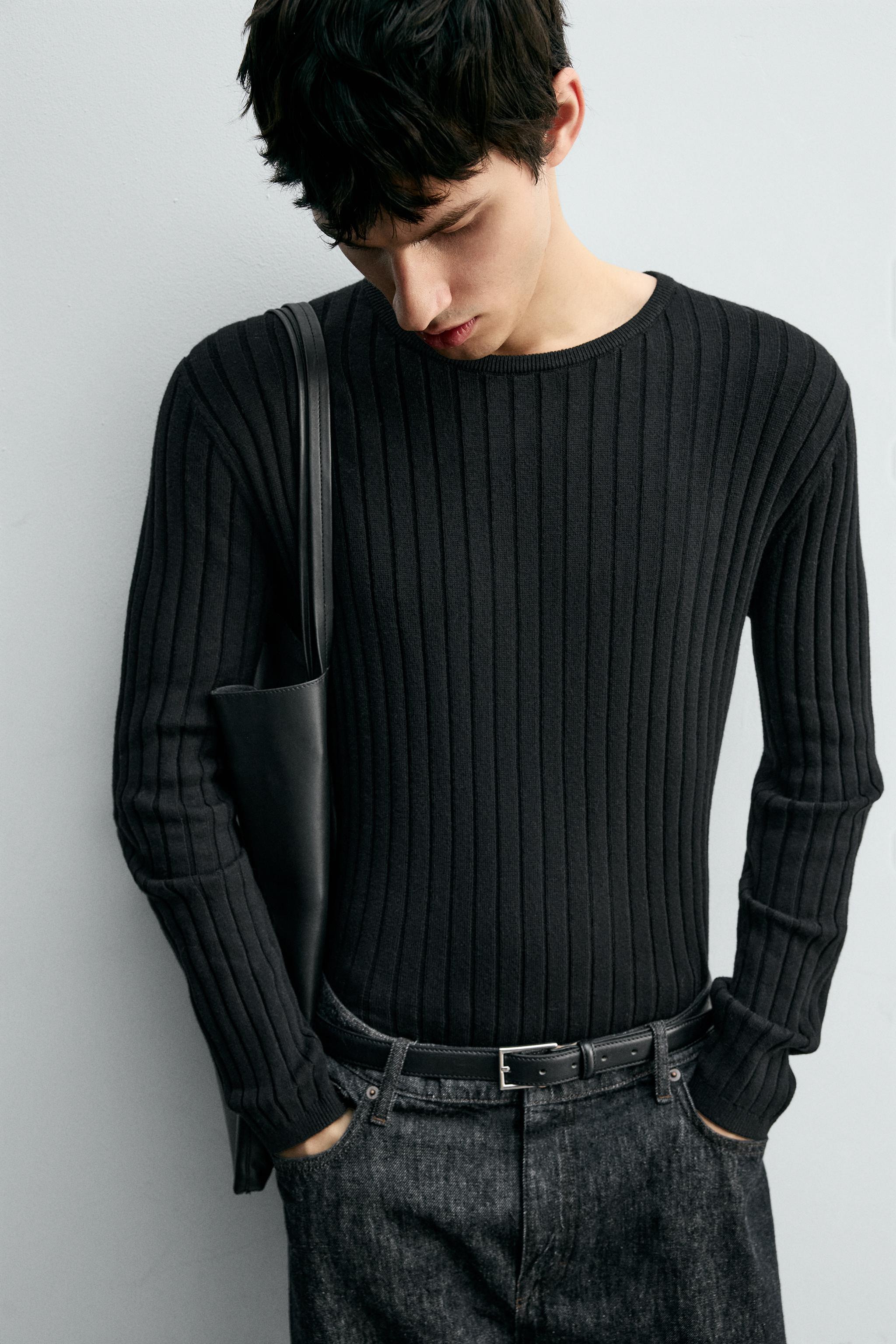 RIBBED TEXTURED SWEATER
